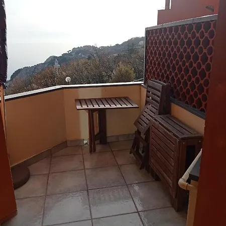 Casa Baia Azzurra Apartment Bergeggi Exterior photo