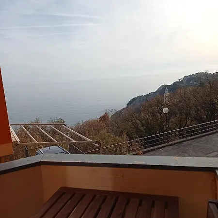 Casa Baia Azzurra Apartment Bergeggi Exterior photo